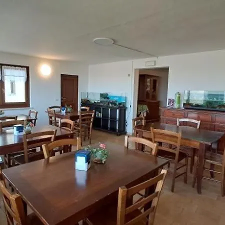 Хостел Desdemona House Pub Castellino Tanaro